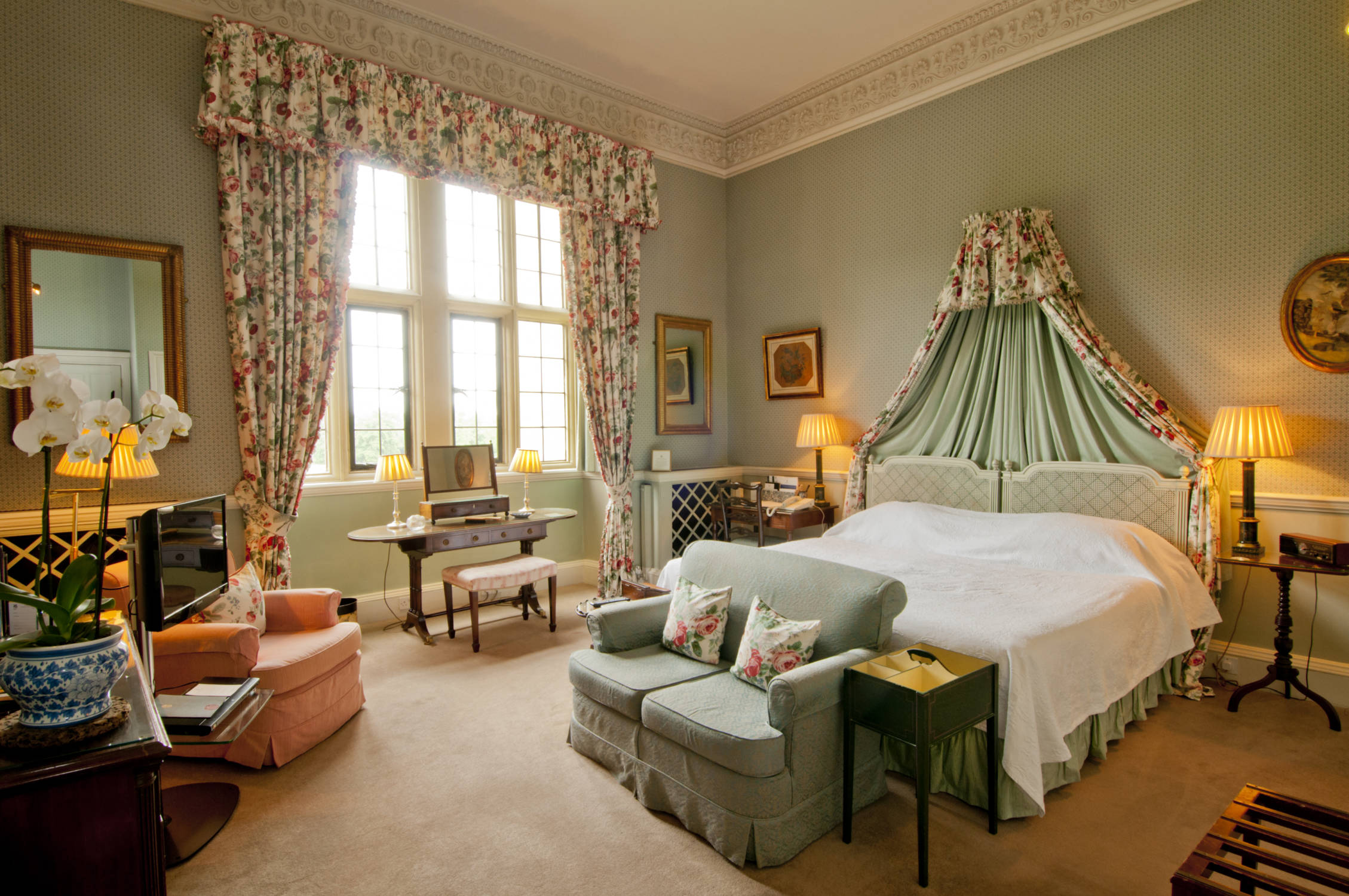 Aylesbury House in Buckinghamshire | The Country Castle Company