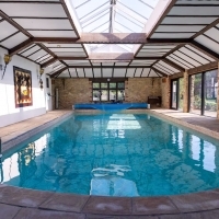 Surrey Cottage-Swimming Pool